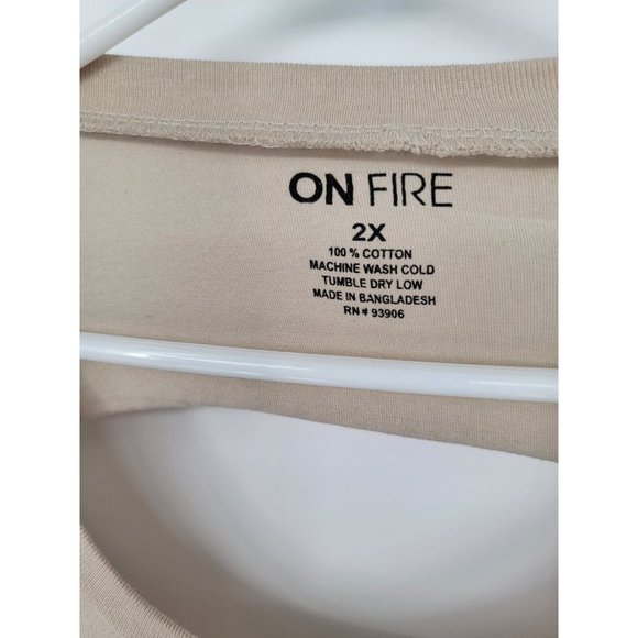 ON FIRE Size 2X Womens Top Graphic Tee Shirt Distressed Rouched - Picture 3 of 4